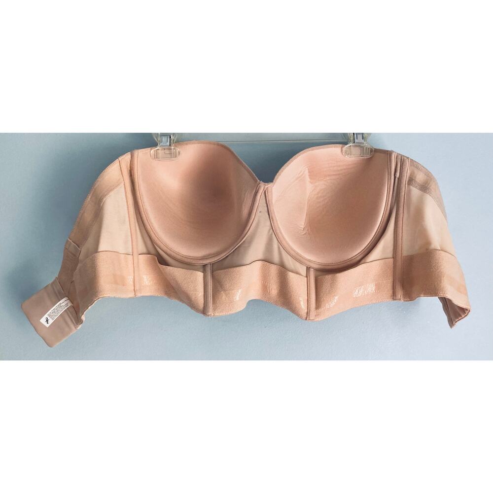 Seamless Strapless Bra in Tan - Picture 9 of 12